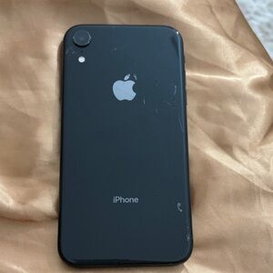 Used iPhone XR . 64 gigabytes